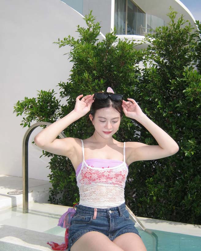 ป๊อปเป้อ BNK48 แจกความสดใส กับชุดเที่ยวทะเล สดใสซาบซ่า สวยฉ่ำเว่อร์