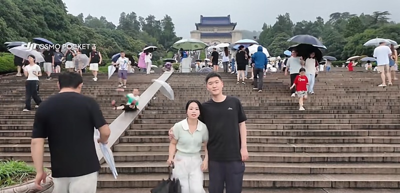 คู่รักไปเที่ยว