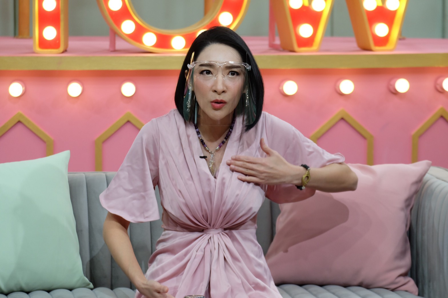 อิมอิม เฟี้ยว์ฟ้าว