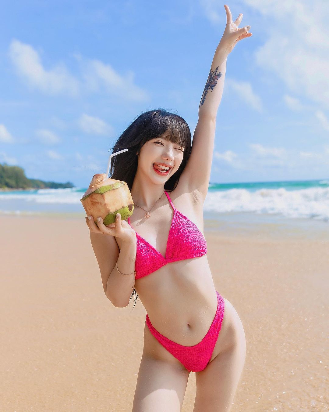 พลอยชมพู ญานนีน