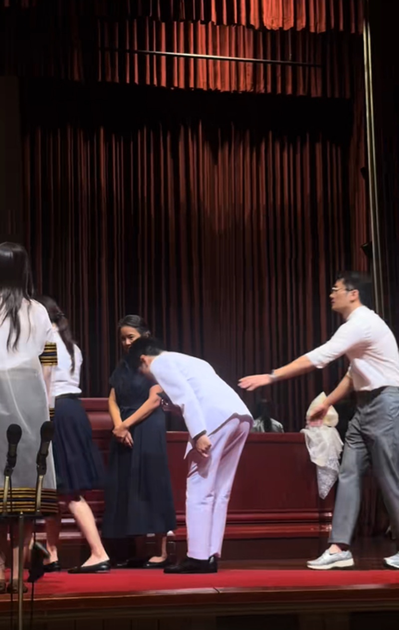 ซ้อมรับปริญญา