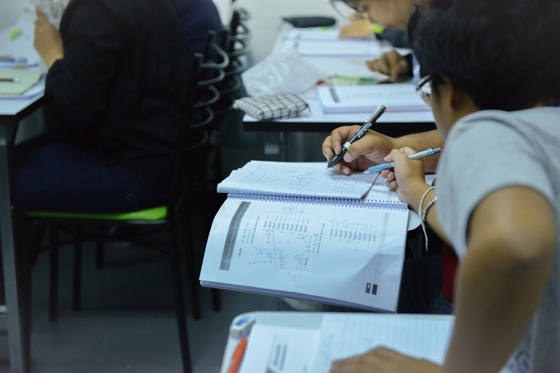 รศ.สมชัย ศรีสุทธิยากร