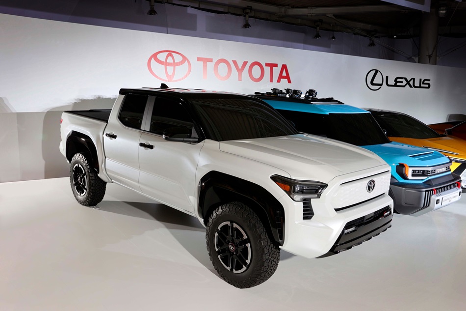 toyota hilux 2024