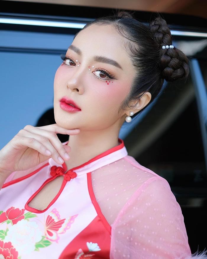 แก้มบุ๋ม ปรียาดา