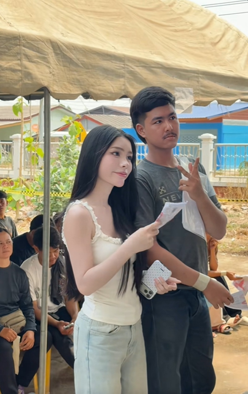 นางฟ้าเกณฑ์ทหาร