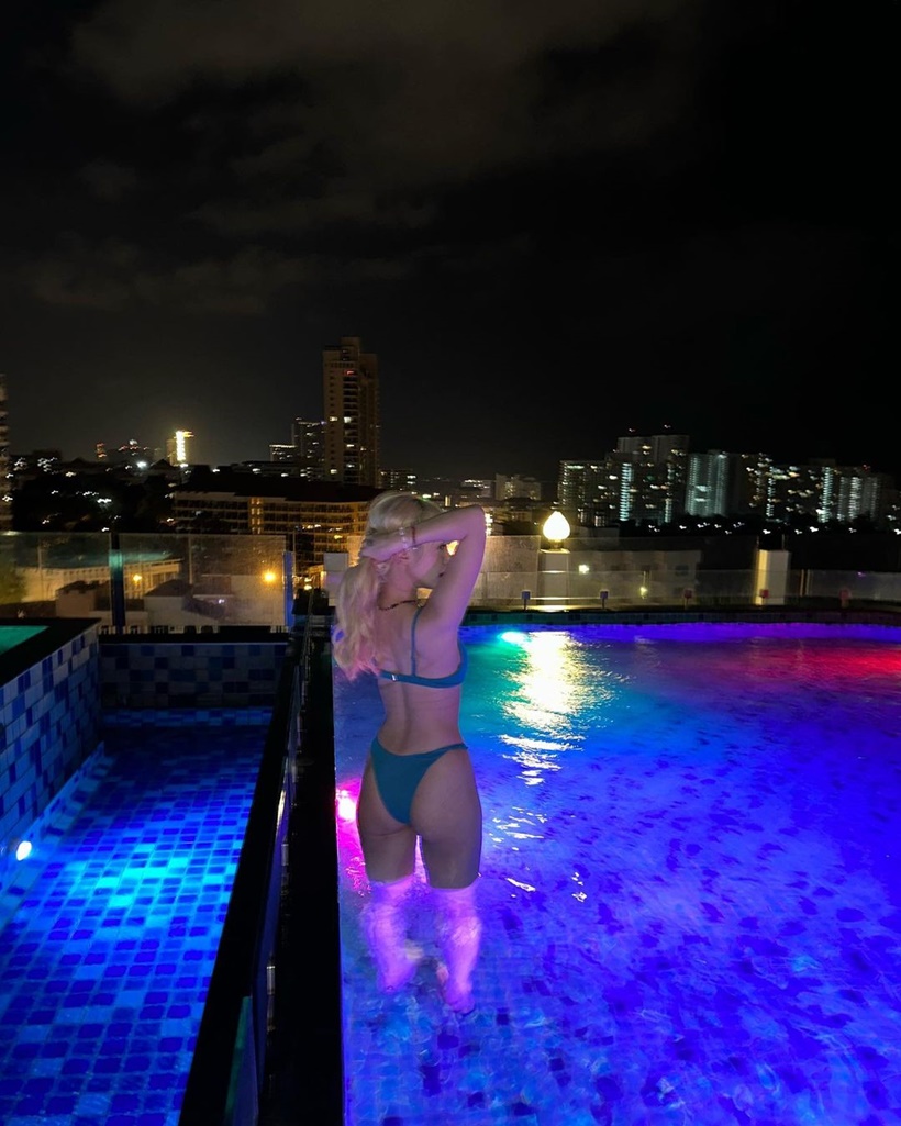 พลอยชมพู