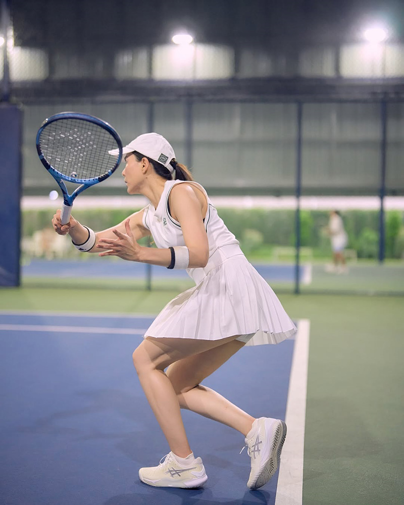 ภาพล่าสุด เชอรี่ เข็มอัปสร โชว์ฟอร์มตีเทนนิส 