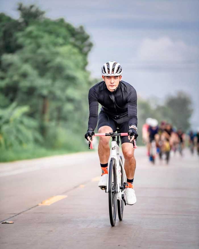 เข้ม หัสวีร์