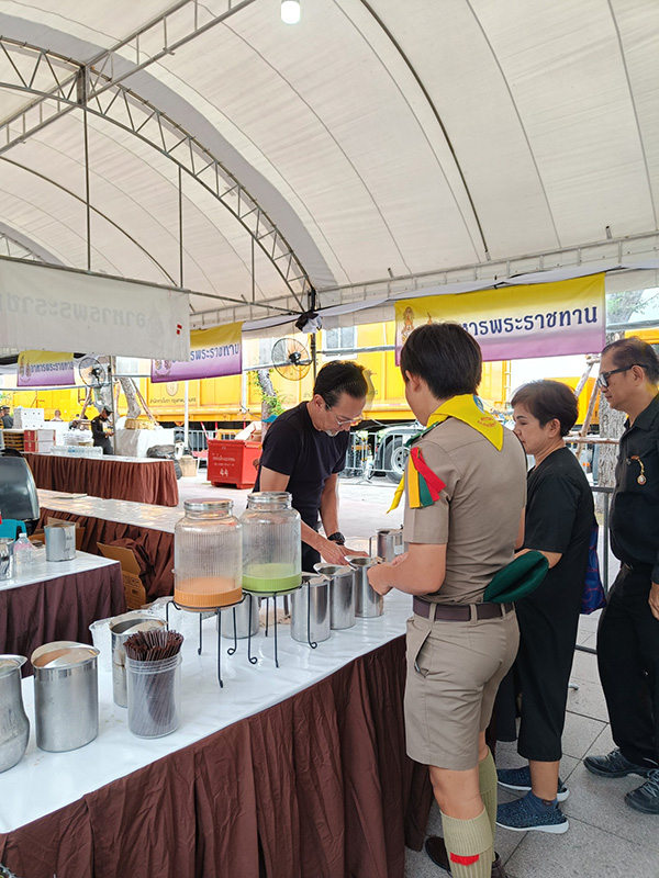 อัปเดตภาพล่าสุด  บิลลี่ โอแกน ทำจิตอาสาพระราชทาน