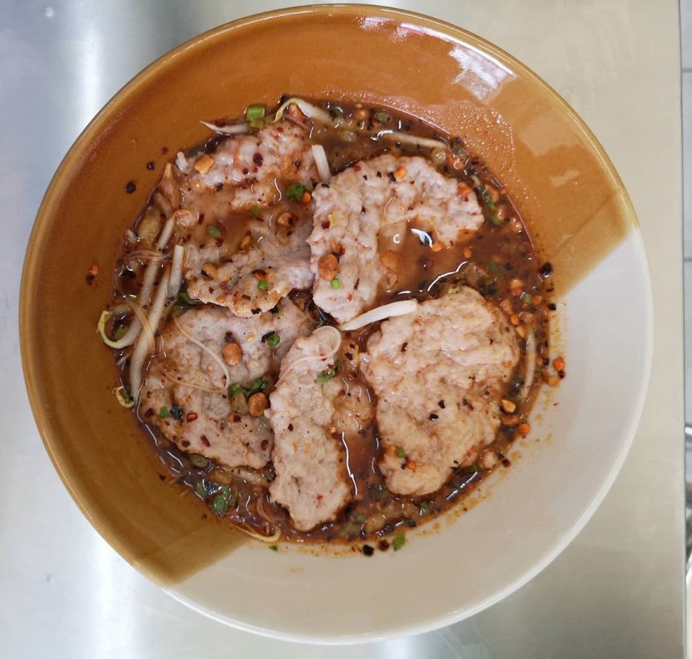 ก๋วยเตี๋ยวหมูต้มยำ