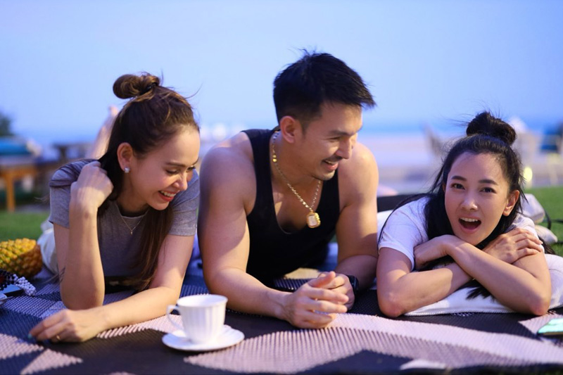 นุ่น อั้ม นัท