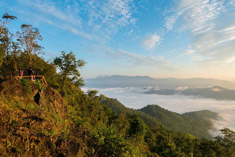 ดอยม่อยเงาะ