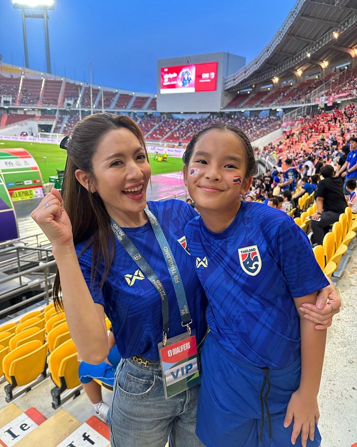 แอฟ ทักษอร น้องปีใหม่