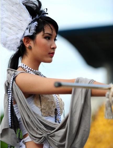 โม มนชนก