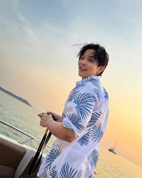 เสื้อผ้าหน้าร้อนผู้ชาย 15 ไอเดียแต่งตัวเท่ ๆ สไตล์คนดัง ใส่สบายรับซัมเมอร์