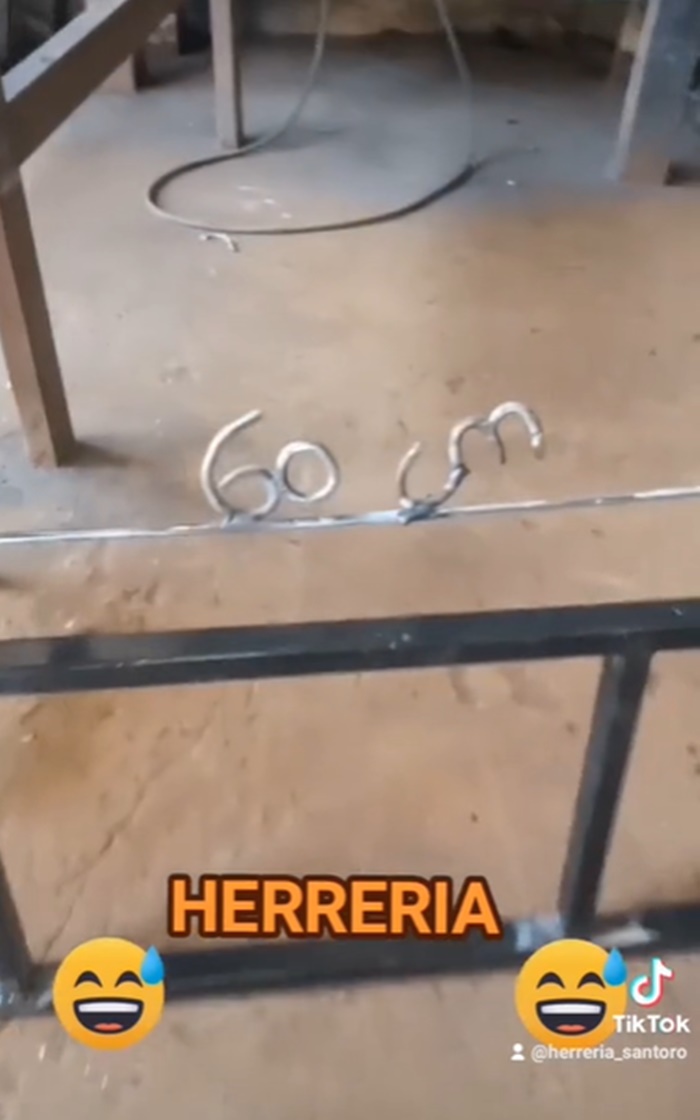 โครงเหล็ก