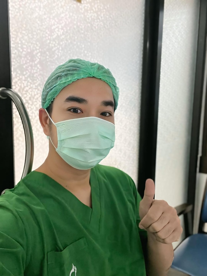 เจมส์ ครูก้อย