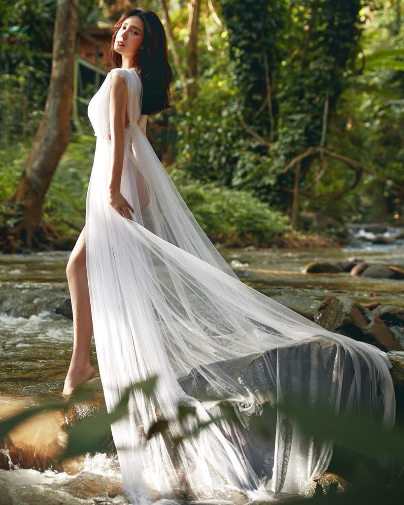 โม อมีนา