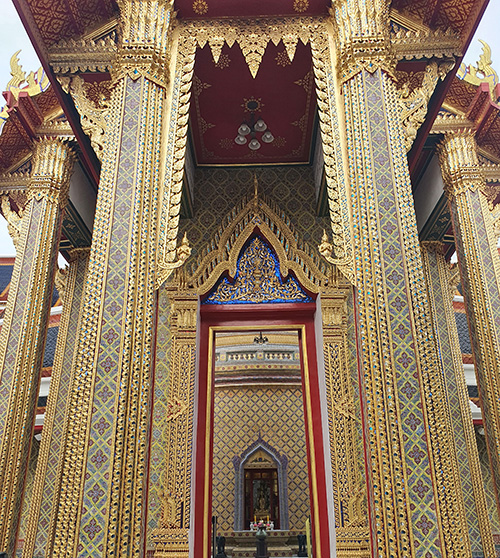 ไหว้พระ  