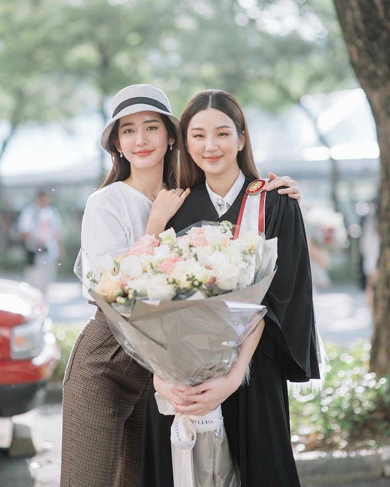 ต้าเหนิง กัญญาวีร์ รับปริญญา