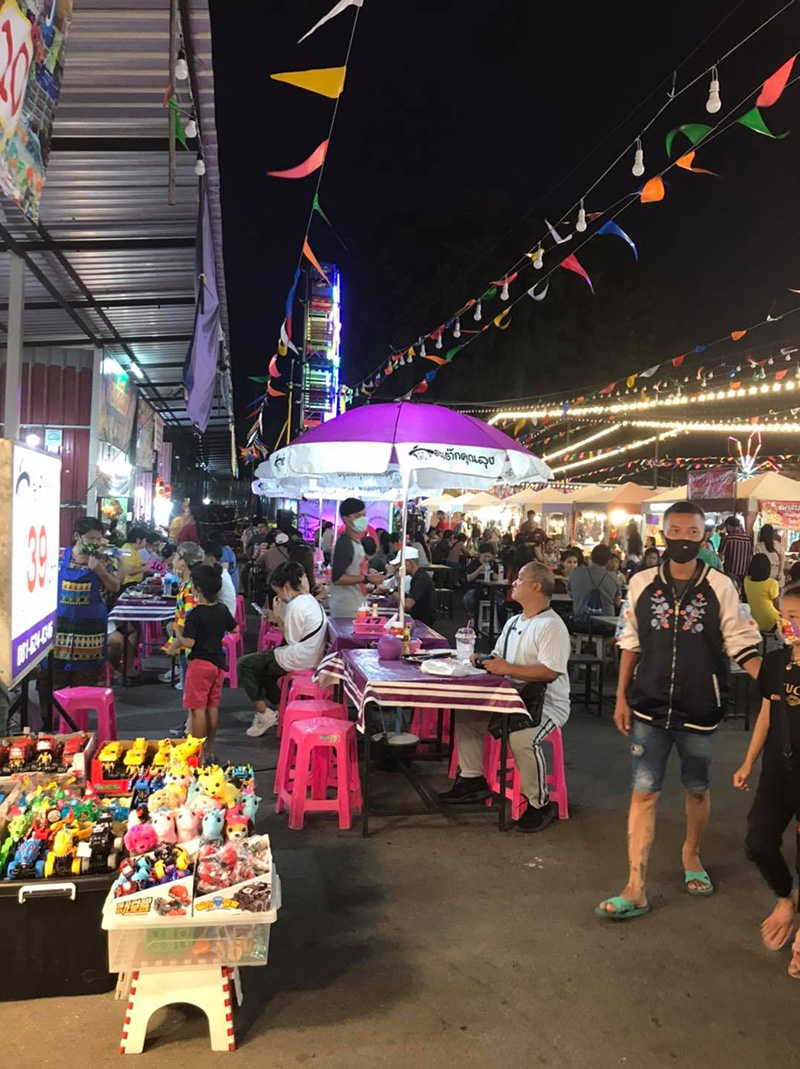 ตลาดสะพานพุทธ กรุงเทพ