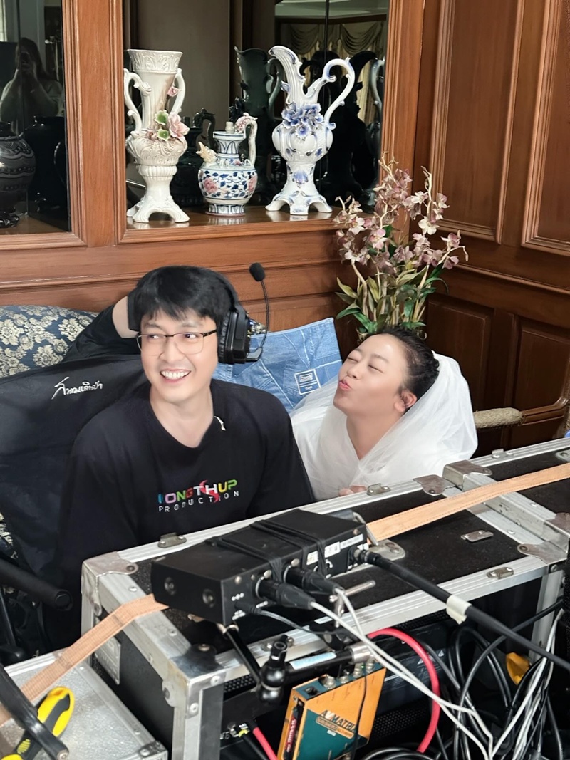 เขตต์ ฐานทัพ