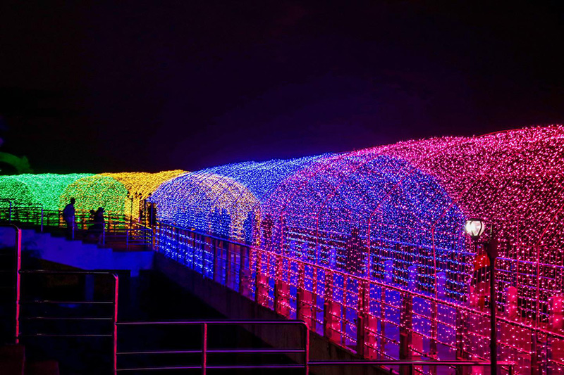 Nakhonphanom Winter Festival 2025 อุโมงค์ไฟริมโขง