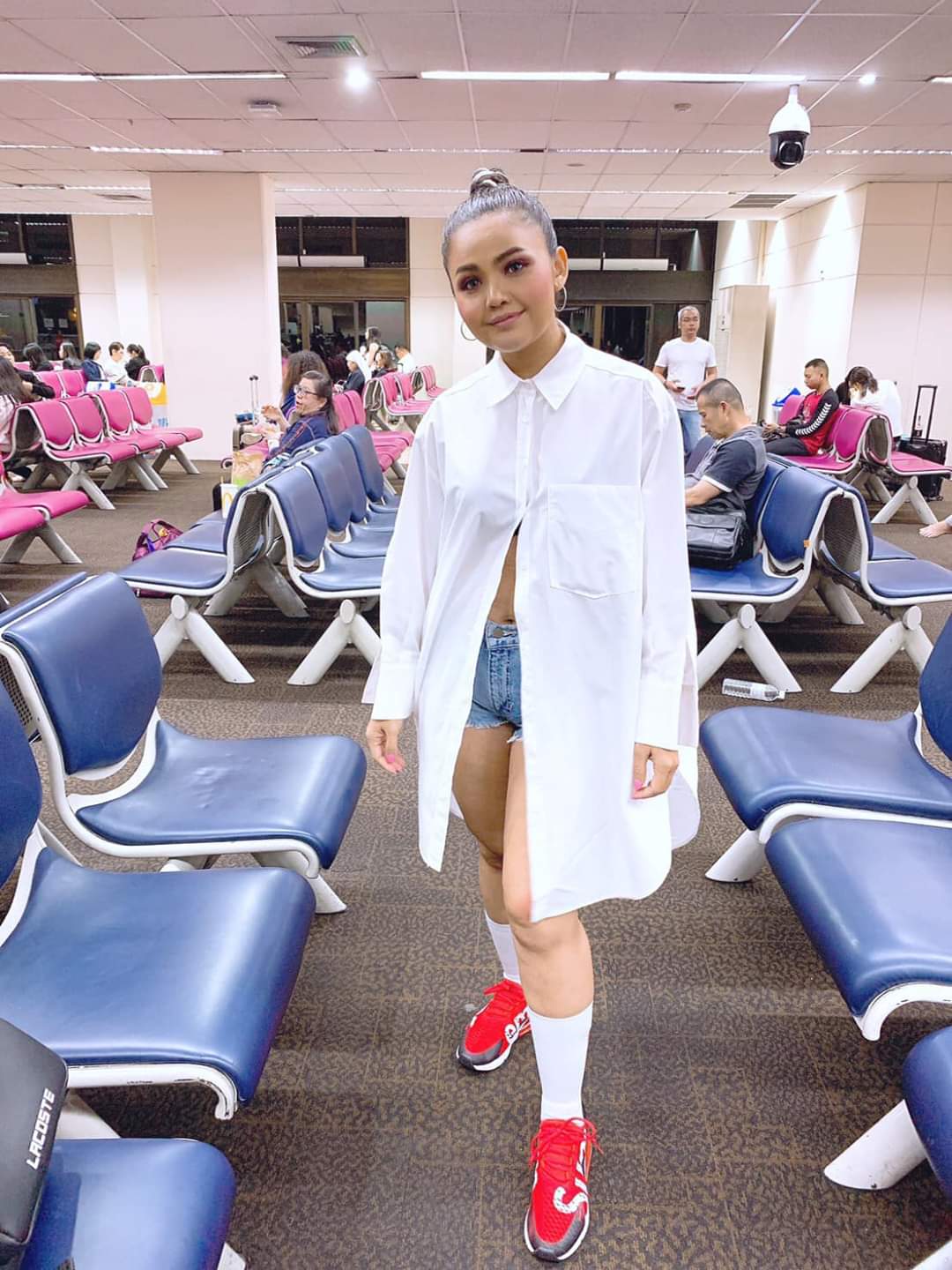 ตั๊กแตน ชลดา