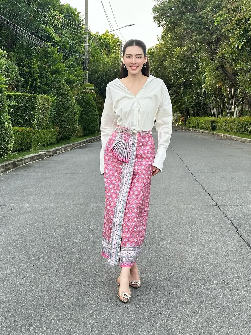 เอ๋ พรทิพย์ เปิดแชตคนทักมาขอบคุณ พาแม่ตรวจมะเร็งเพราะเอ๋ 