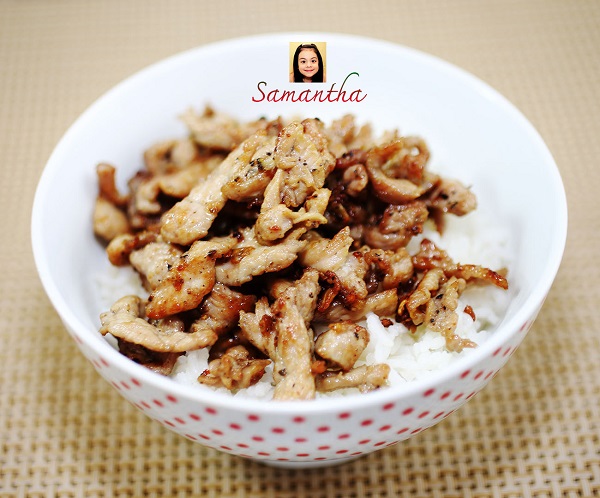 หมูทอดกระเทียมราดข้าว
