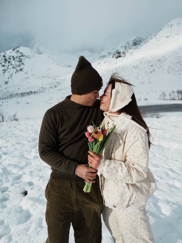 ฮัท เดอะสตาร์ ขอแต่งงาน