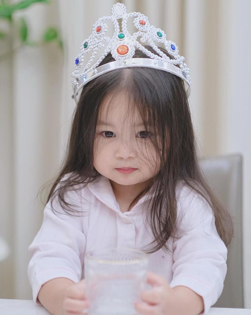 น้องปาลิน ลูก เป้ย ปานวาด