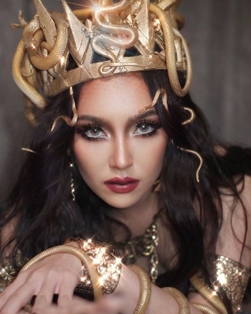 เบลล่า ราณี, ฮาโลวีน