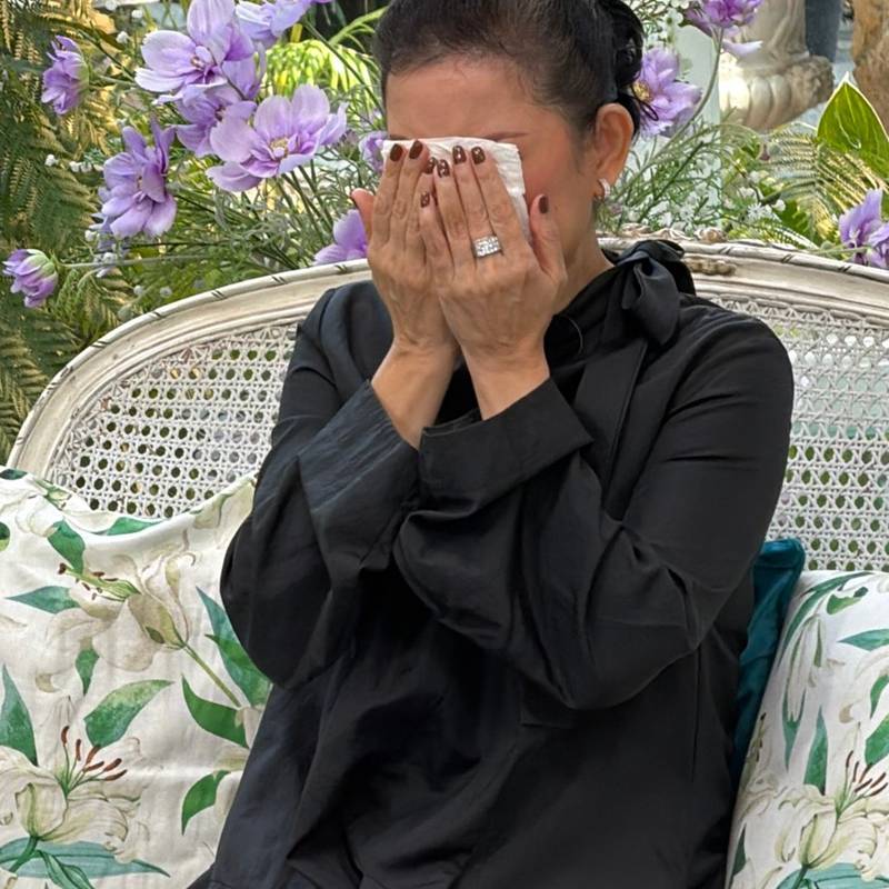 ปู กนกวรรณ ร่ำไห้เลิก เด๋อ ดอกสะเดา