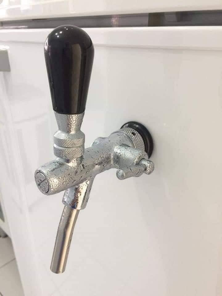 ตู้กดเบียร์