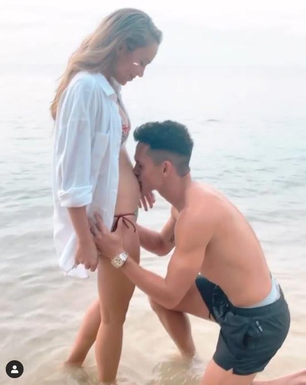 เทย่า มิก้า