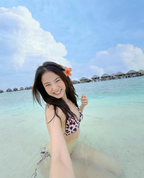 ดาราชุดว่ายน้ำ 2568 เซ็กซี่ร้อนแรง ทำหนุ่ม ๆ ใจละลาย