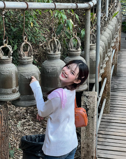 แต่งตัวไปวัด