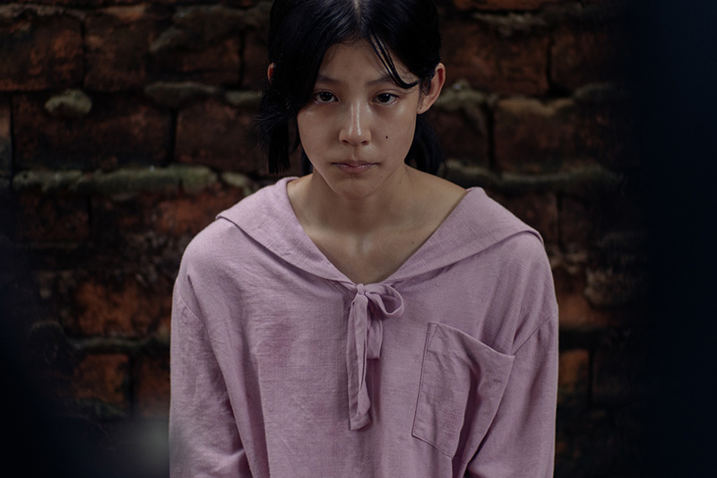 หนัง แม่ซื้อ (Host) ใบปอ ธิติยา จิระพรศิลป์ รับบทเป็น อิง