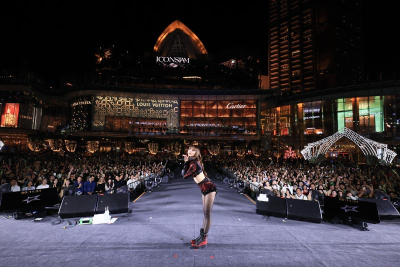 ลิซ่า เคานต์ดาวน์