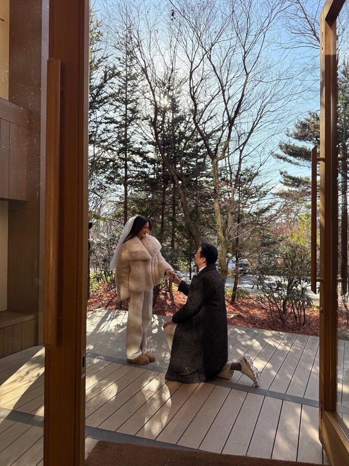 บัว นลินทิพย์ ถูกแฟนหนุ่ม เซอร์ไพรส์คุกเข่าขอแต่งงาน