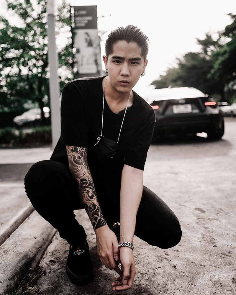 นิก คุณาธิป