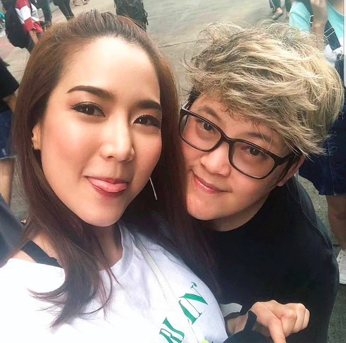 อาบี ผู้จัดการจั๊กจั่น