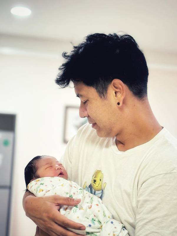 ปุ๊กลุก ภรรยา ตั้น พิเชษฐ์ไชย คลอดลูก