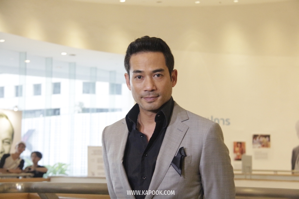 ตุ้ย ธีรภัทร์