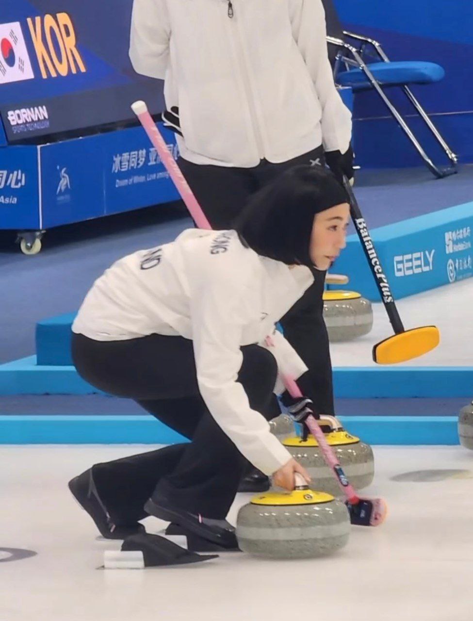 หญิง กัญญา ไรวินท์