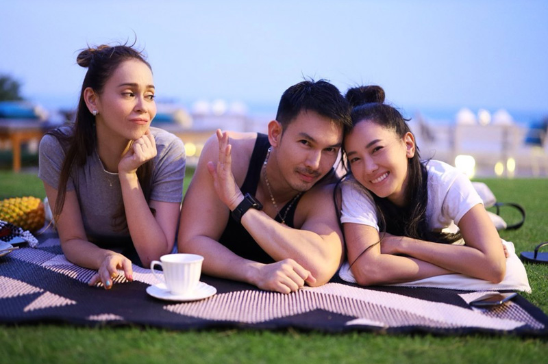 นุ่น อั้ม นัท