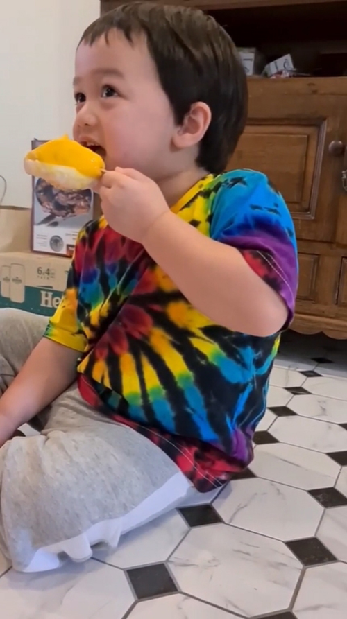 ชมพู่ อารยา