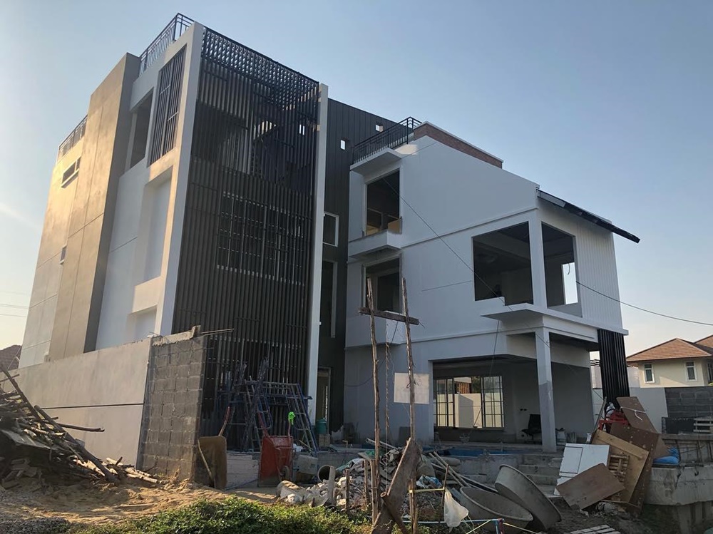 แจ๊ส ชวนชื่น