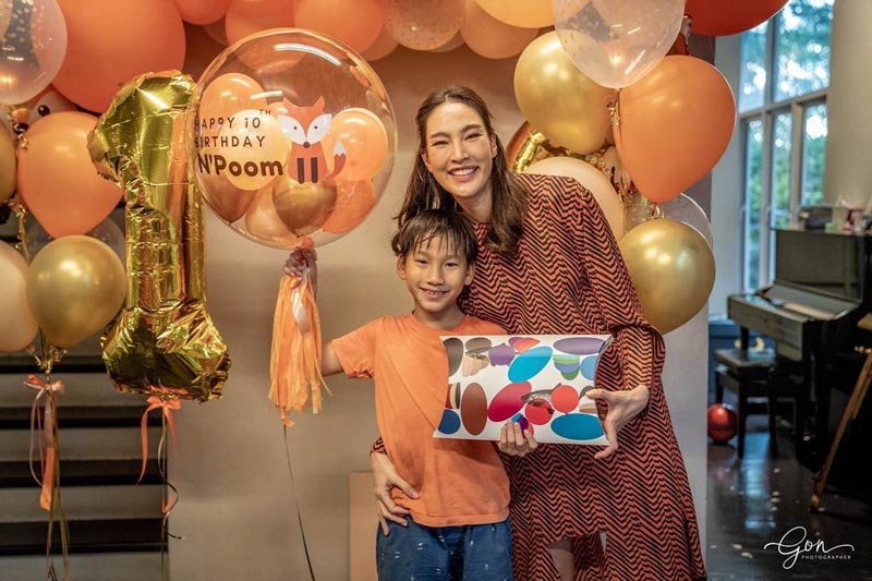 ตุ๊ก ชนกวนันท์ 